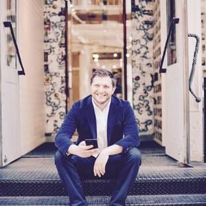 Meet your Posher, Christopher